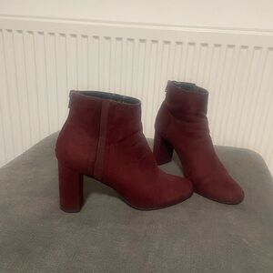 Elegant Maroon Heeled Boots